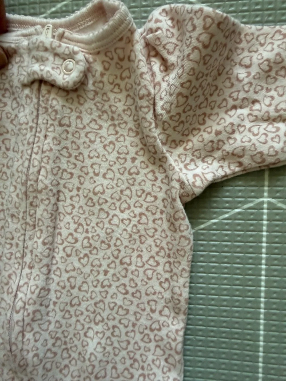 Carters|Baby girl long sleeve footies,Pink Heart-Print/animal print•••3M,cute!